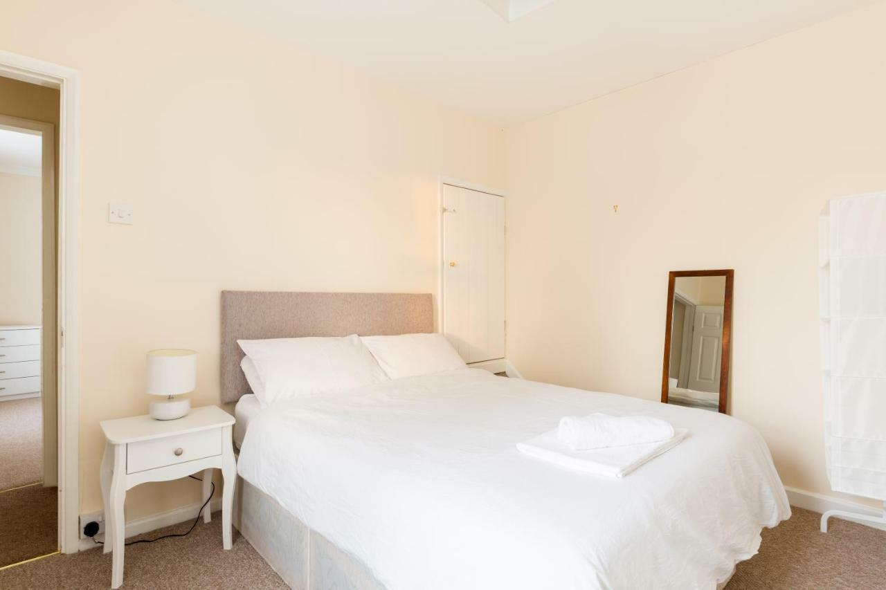Well Presented 2 Bedroom House - Sleeps Four Leamington Spa Dış mekan fotoğraf