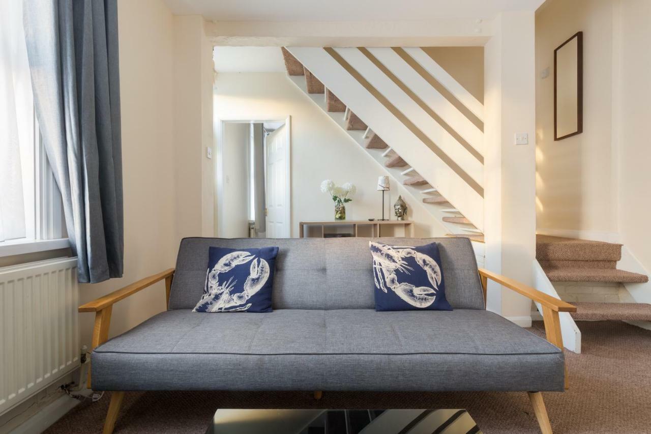 Well Presented 2 Bedroom House - Sleeps Four Leamington Spa Dış mekan fotoğraf