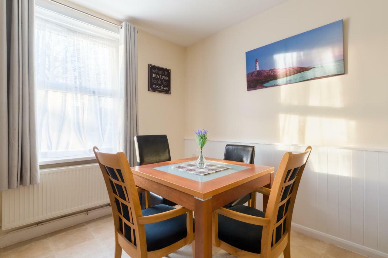 Well Presented 2 Bedroom House - Sleeps Four Leamington Spa Dış mekan fotoğraf