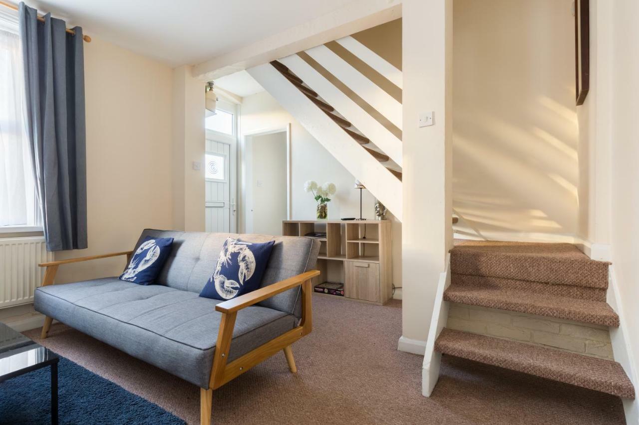 Well Presented 2 Bedroom House - Sleeps Four Leamington Spa Dış mekan fotoğraf